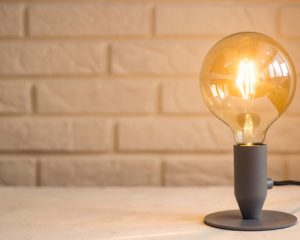 Comment fonctionne une ampoule qui change de couleur ?