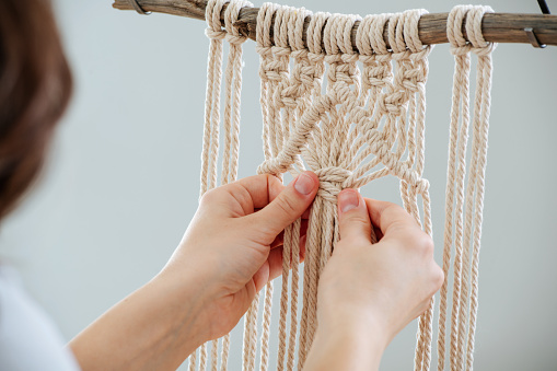 Comment débuter en macramé ?