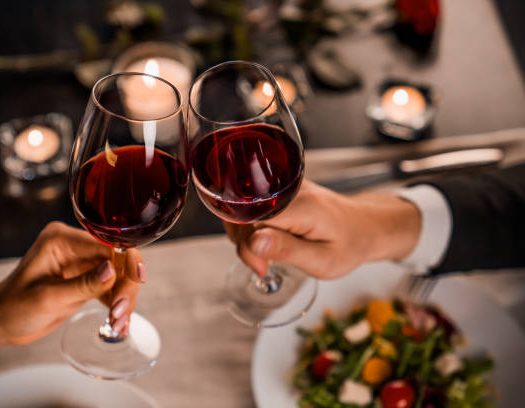 Pourquoi boire le vin dans un verre à pied ?