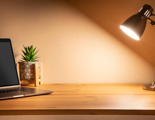 Éclairage optimal avec une lampe de bureau