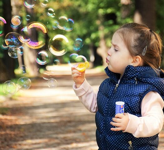 Les plus belles veilleuses bébé pour illuminer la chambre de votre enfant