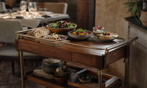 Desserte à roulettes : l’alliée idéale pour déplacer les repas facilement
